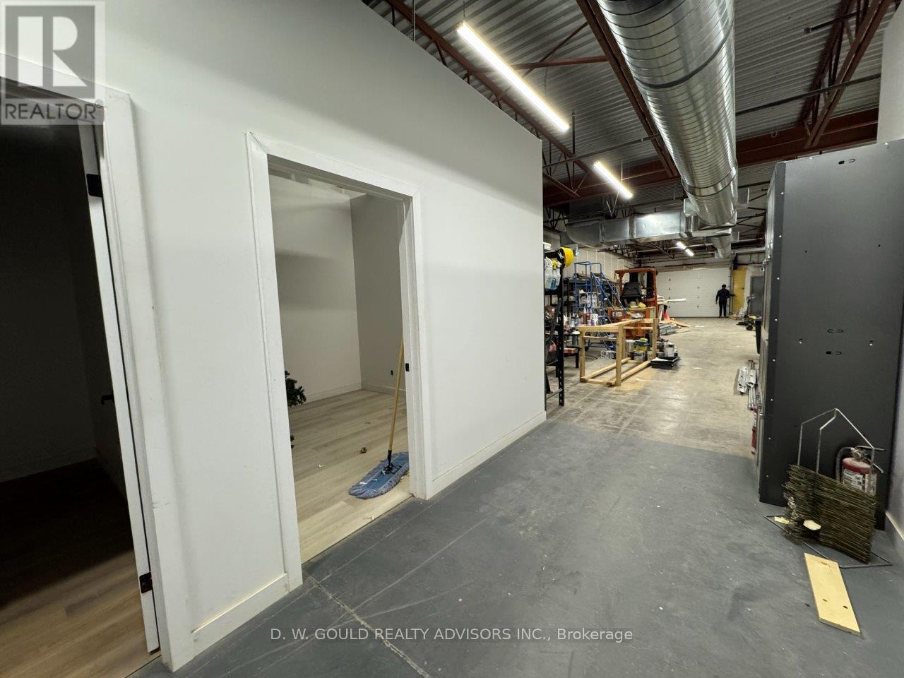 6 - 610 Dundas Street E Property Photo 26