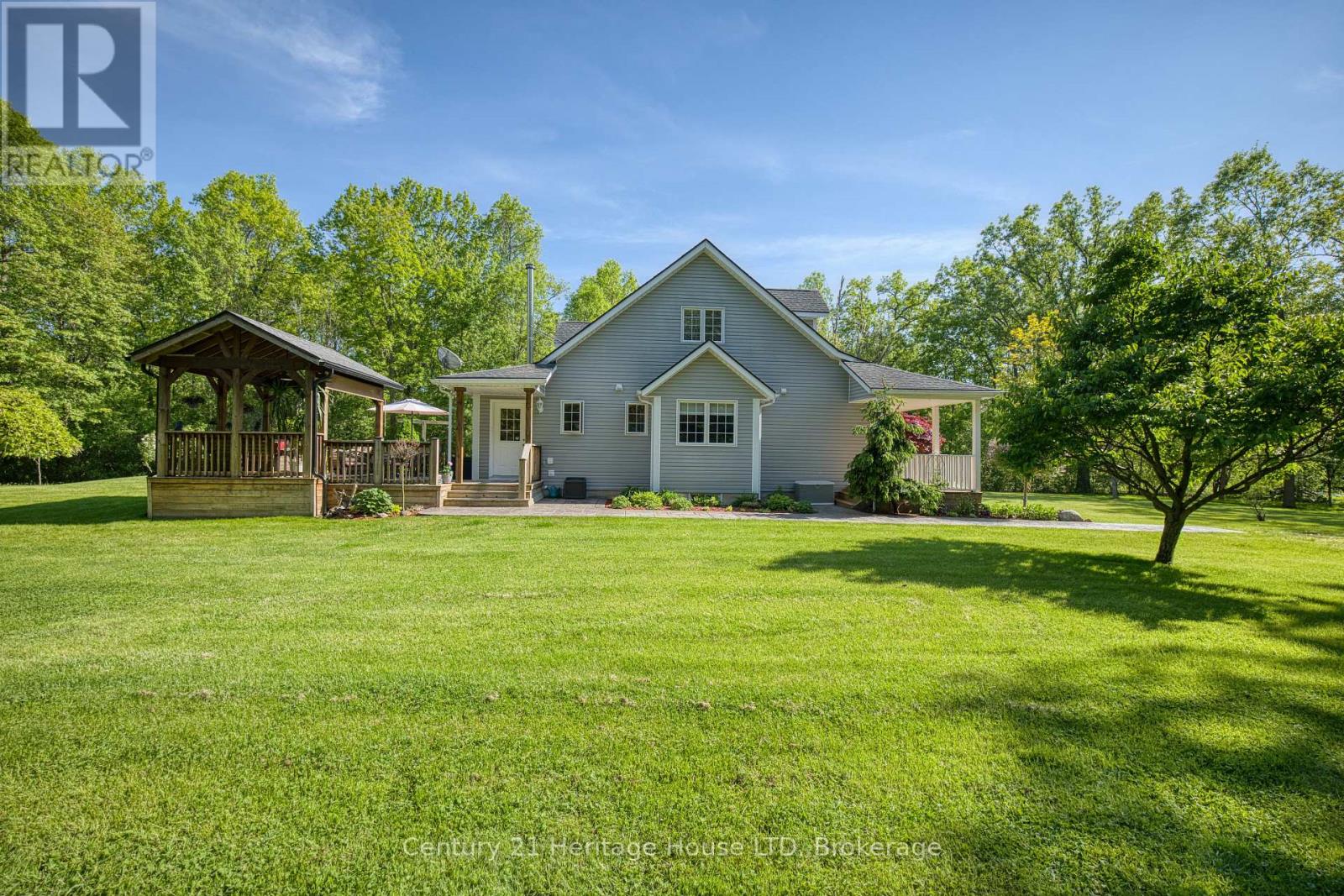 2468 Sunset Drive Property Photo 7