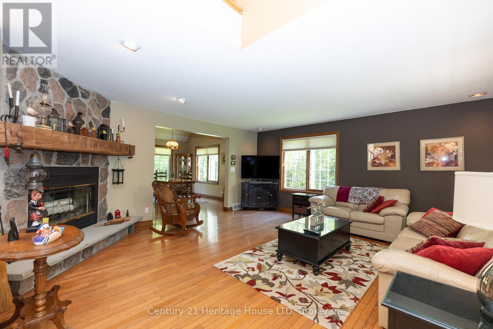 2468 Sunset Drive Property Photo 11