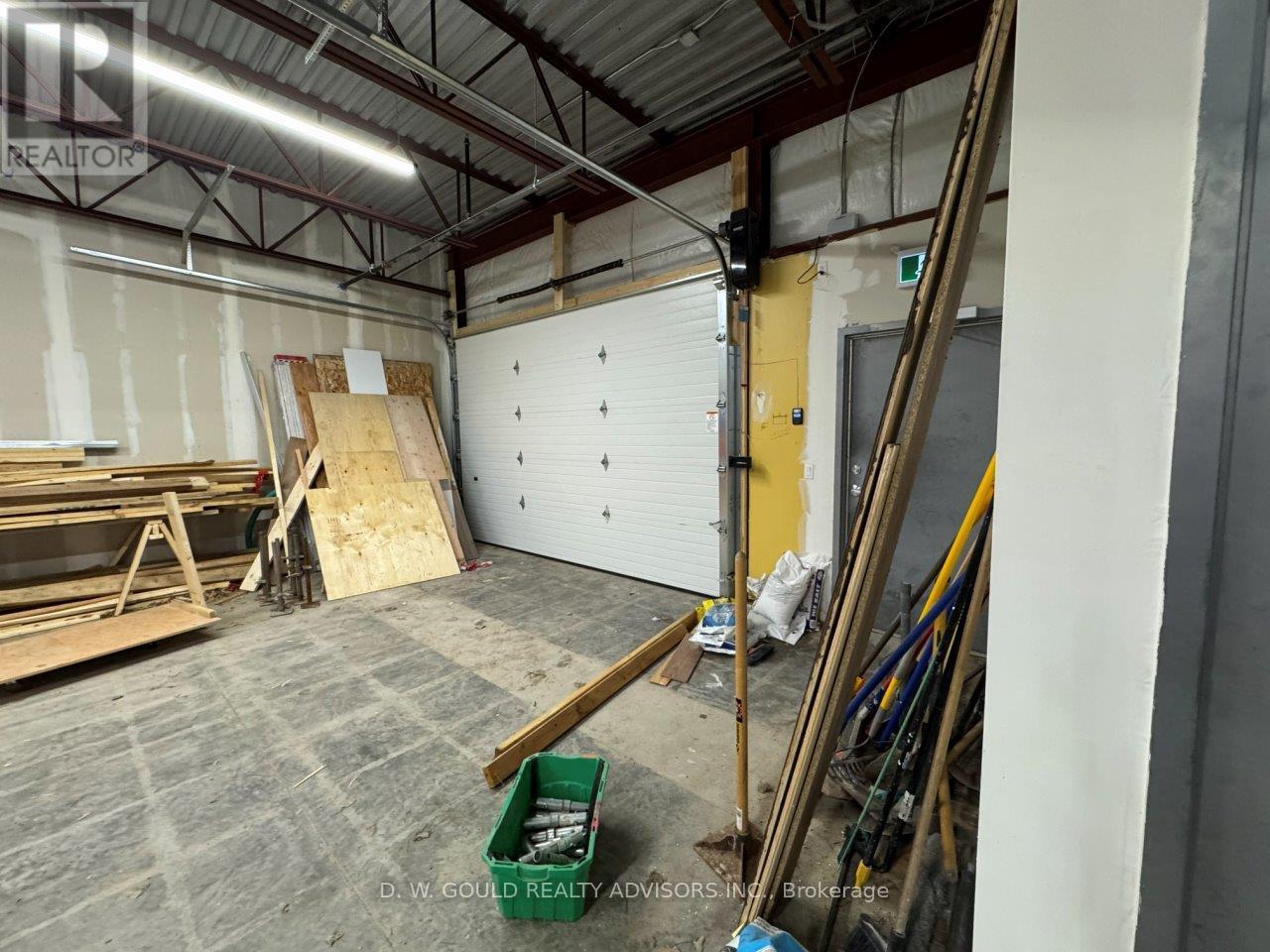 6 - 610 Dundas Street E Property Photo 15