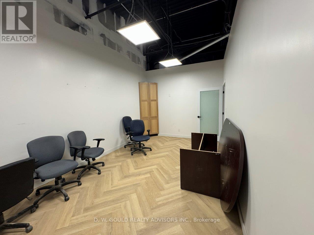 6 - 610 Dundas Street E Property Photo 21