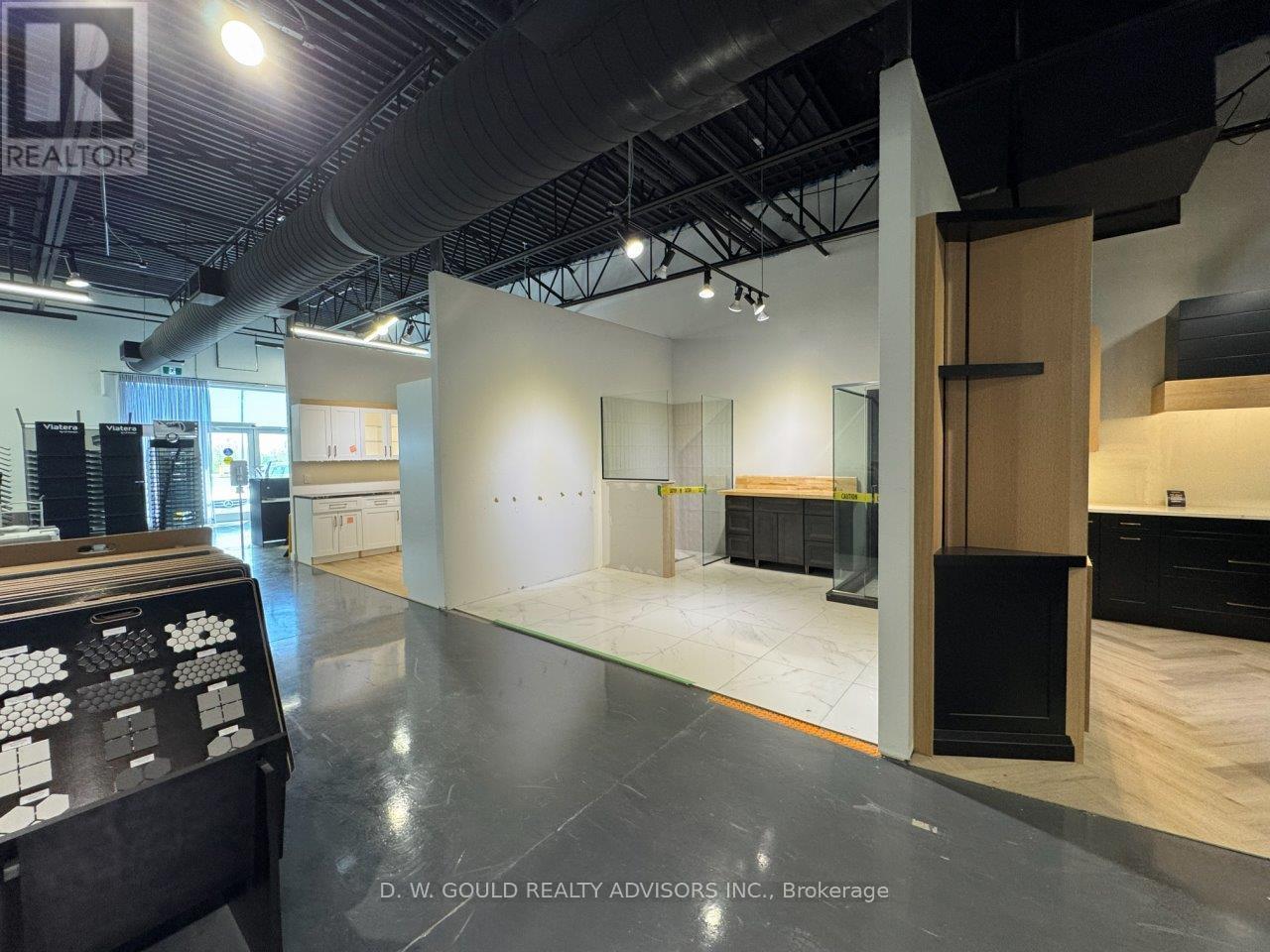 6 - 610 Dundas Street E Property Photo 27