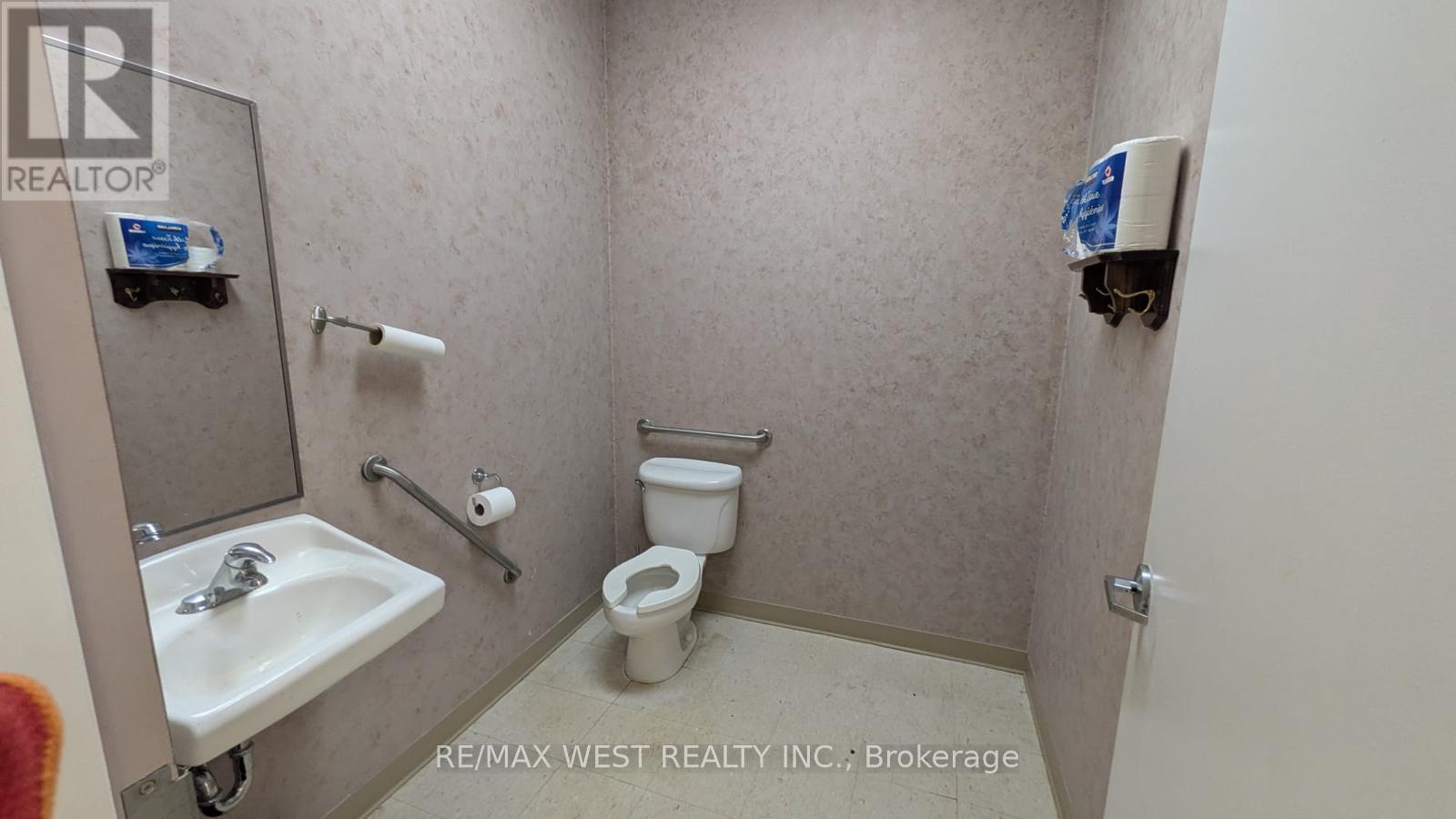 1264 Garrison Road Property Photo 4