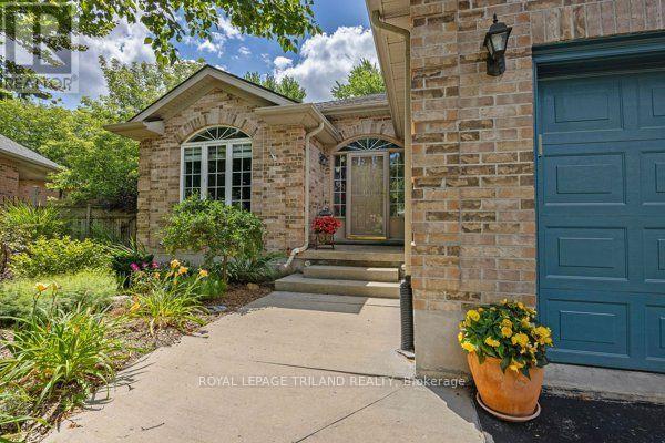 557 Inverness Avenue Property Photo 4