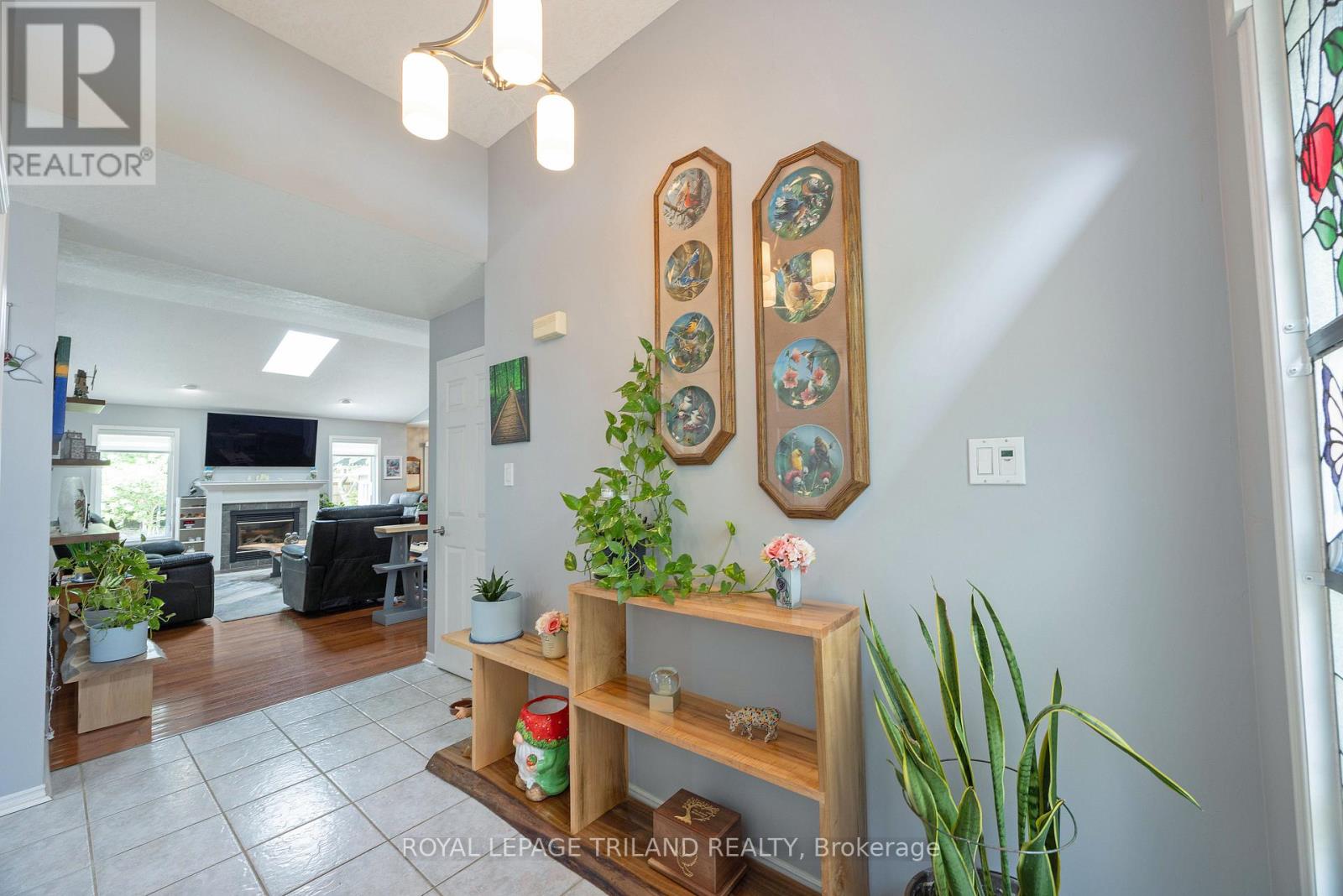 557 Inverness Avenue Property Photo 7