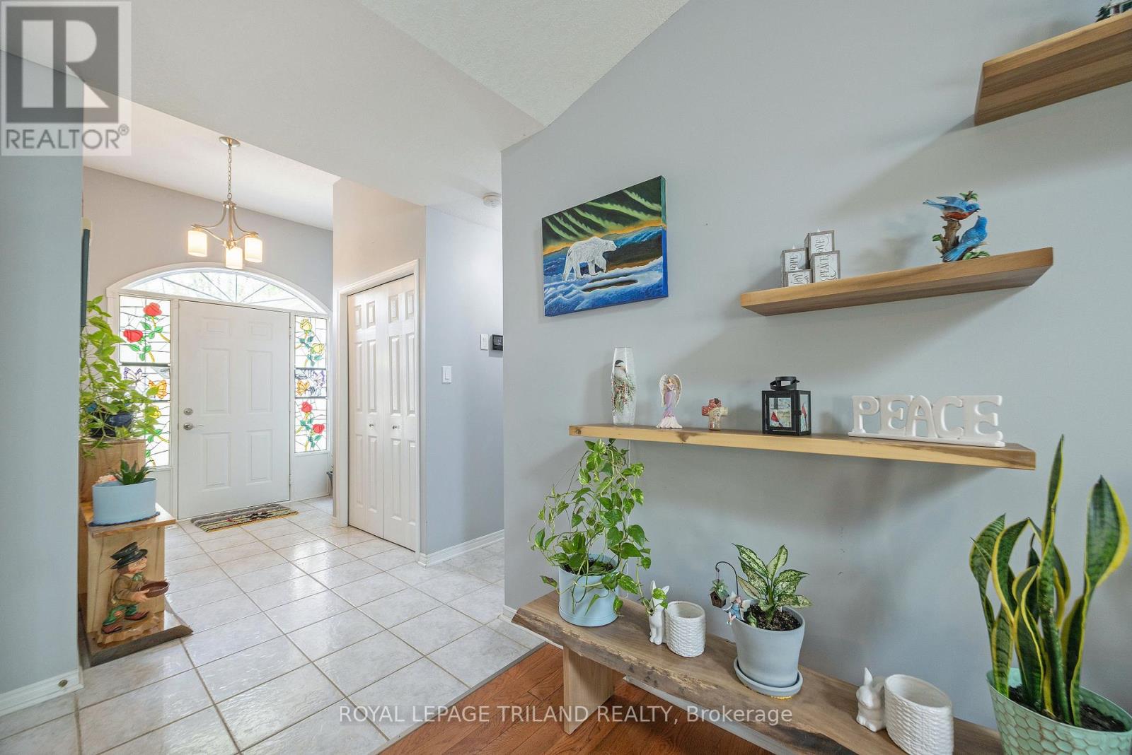 557 Inverness Avenue Property Photo 9