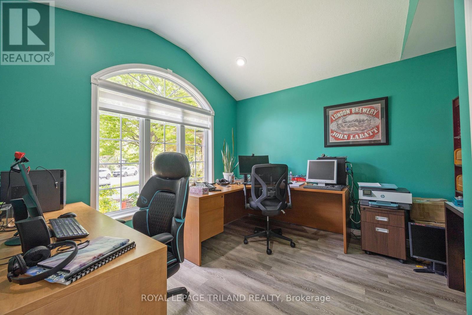 557 Inverness Avenue Property Photo 10