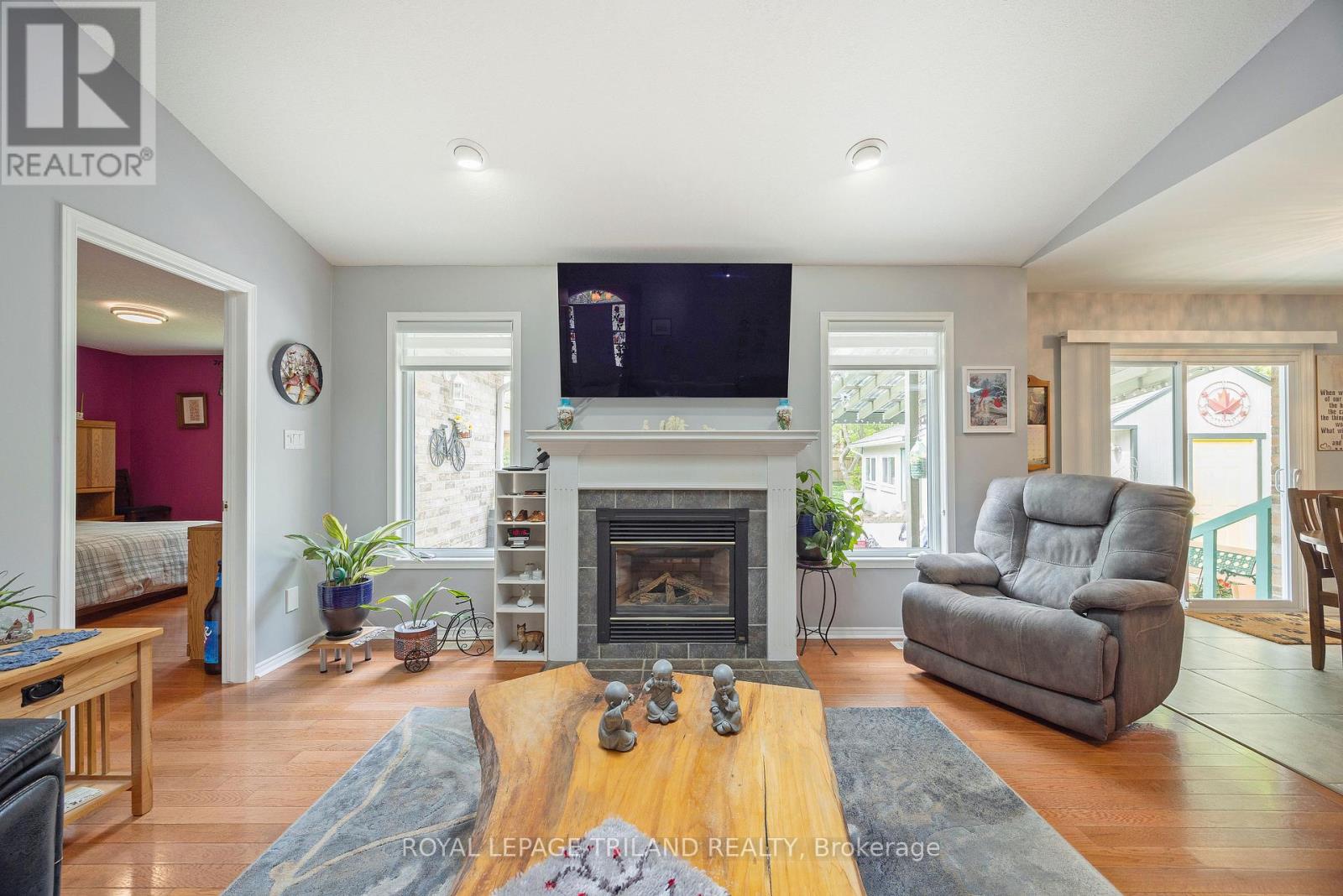 557 Inverness Avenue Property Photo 12