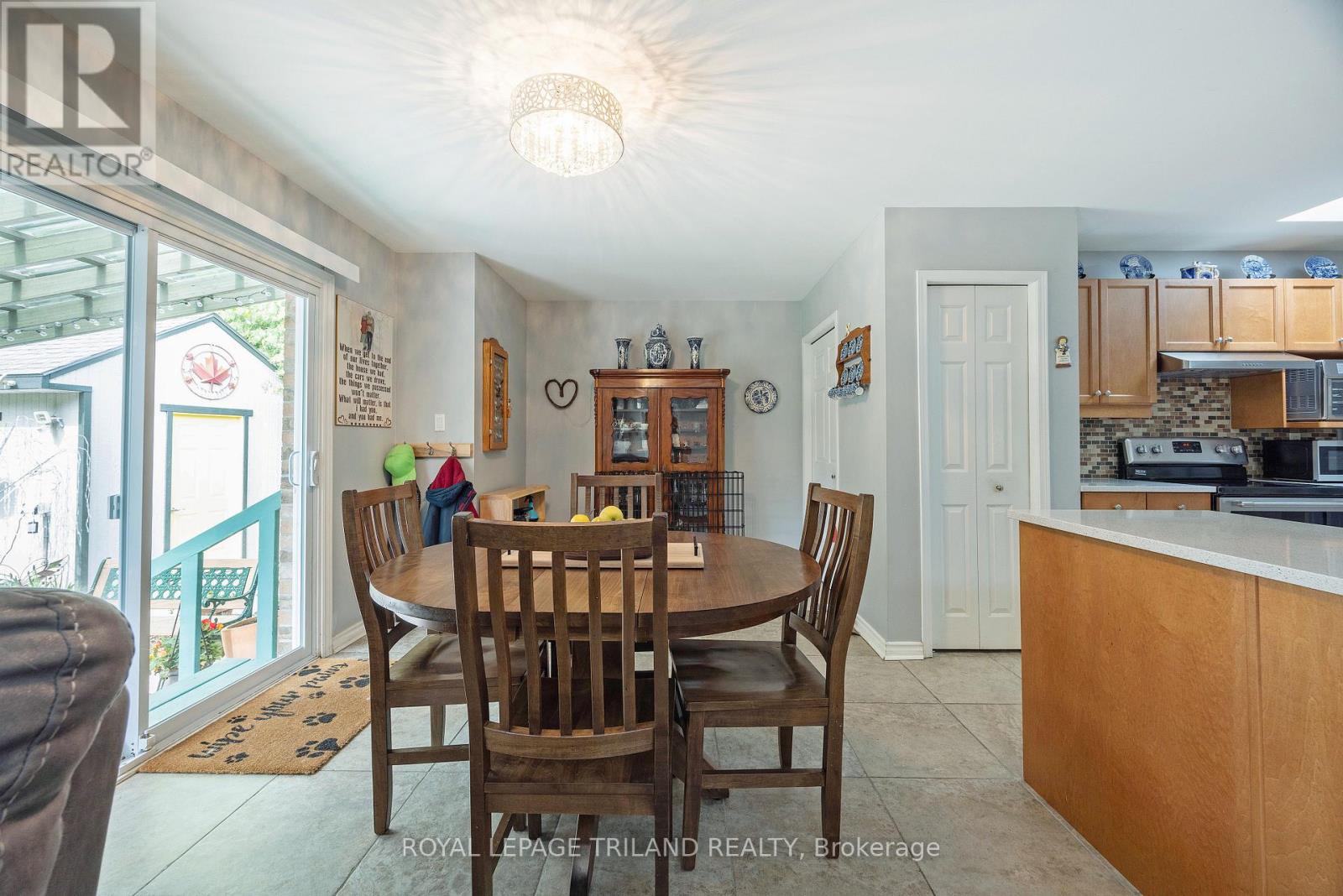 557 Inverness Avenue Property Photo 15
