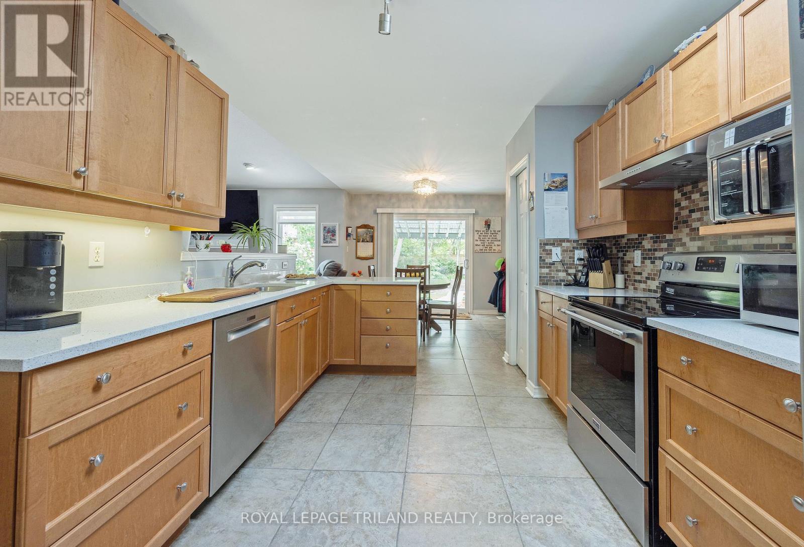 557 Inverness Avenue Property Photo 17