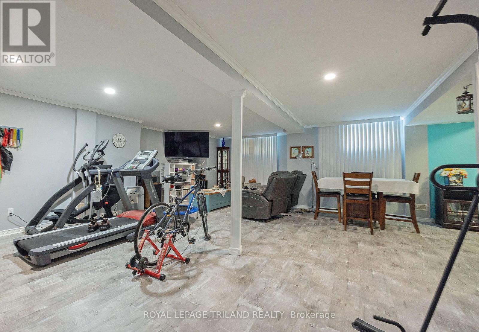 557 Inverness Avenue Property Photo 23