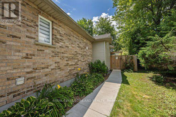 557 Inverness Avenue Property Photo 27