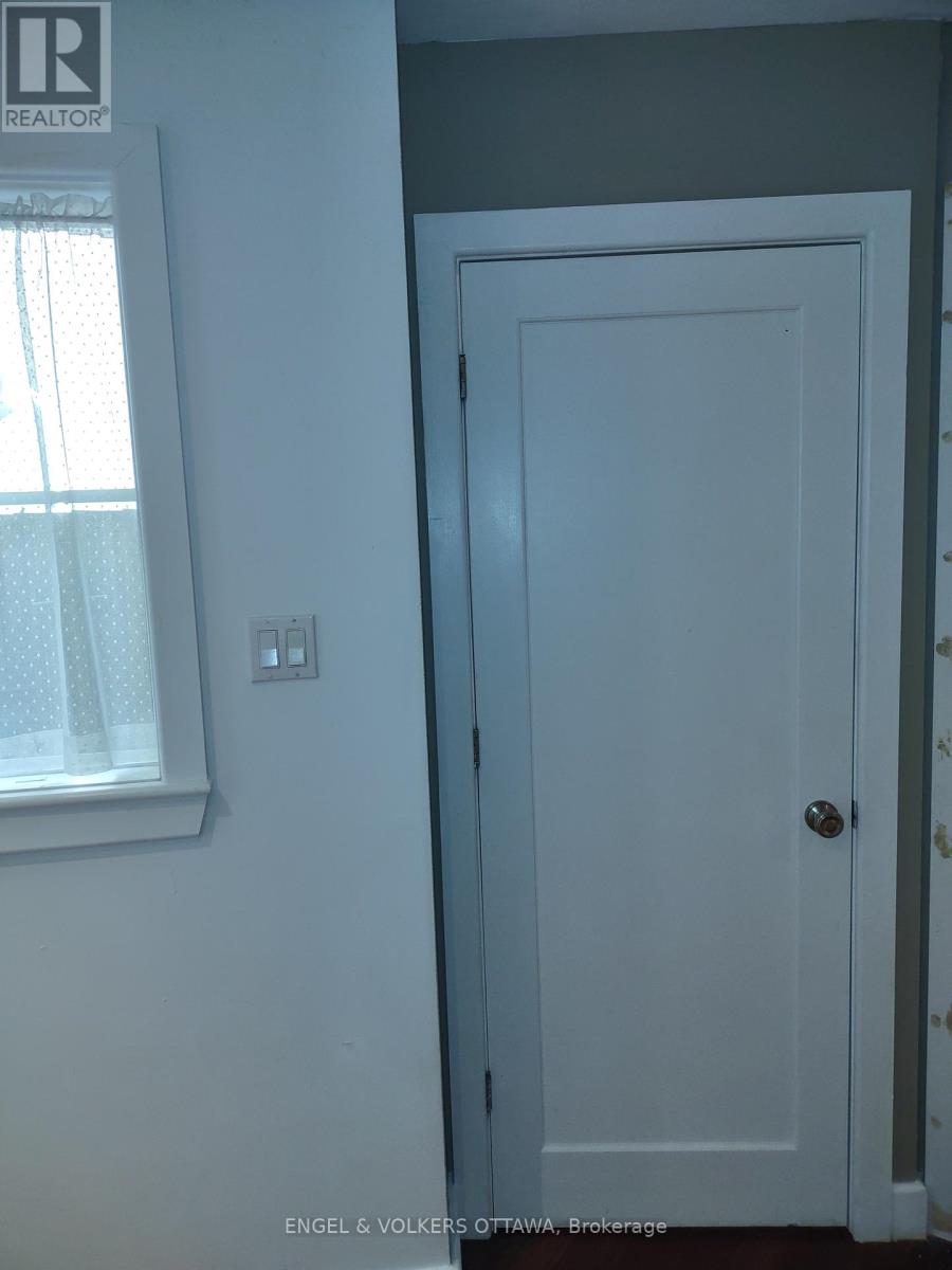 B - 281 Kirchoffer Property Photo 4