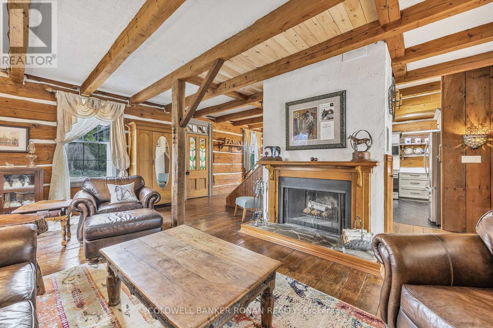 836138 4th Line E Property Photo 19