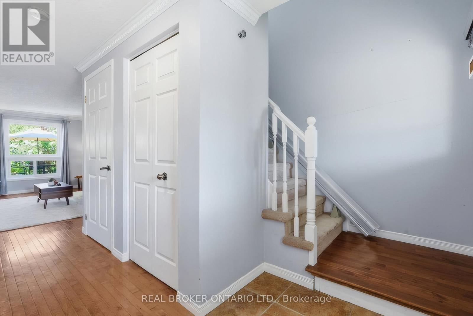 1089 Copper Leaf Crescent Property Photo 19