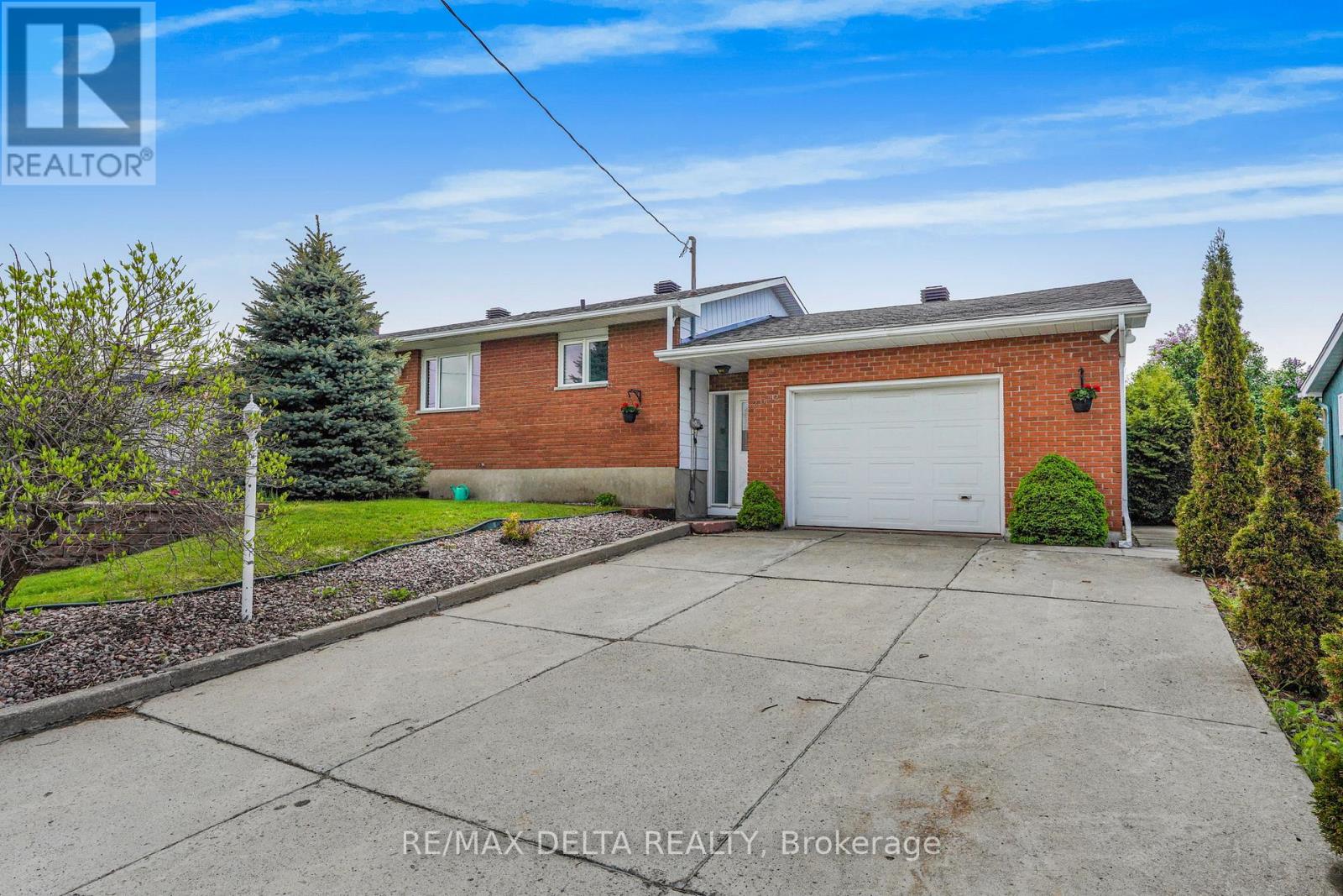 2022 Patricia Street Property Photo 2