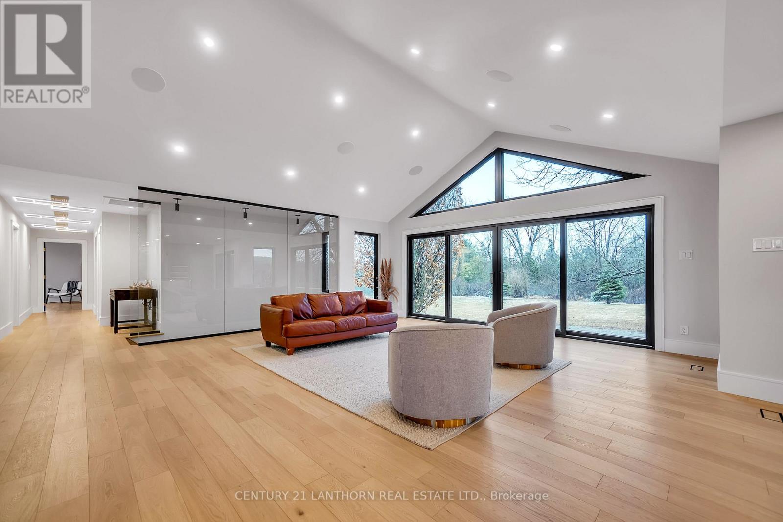 676 Foxton Road Property Photo 13