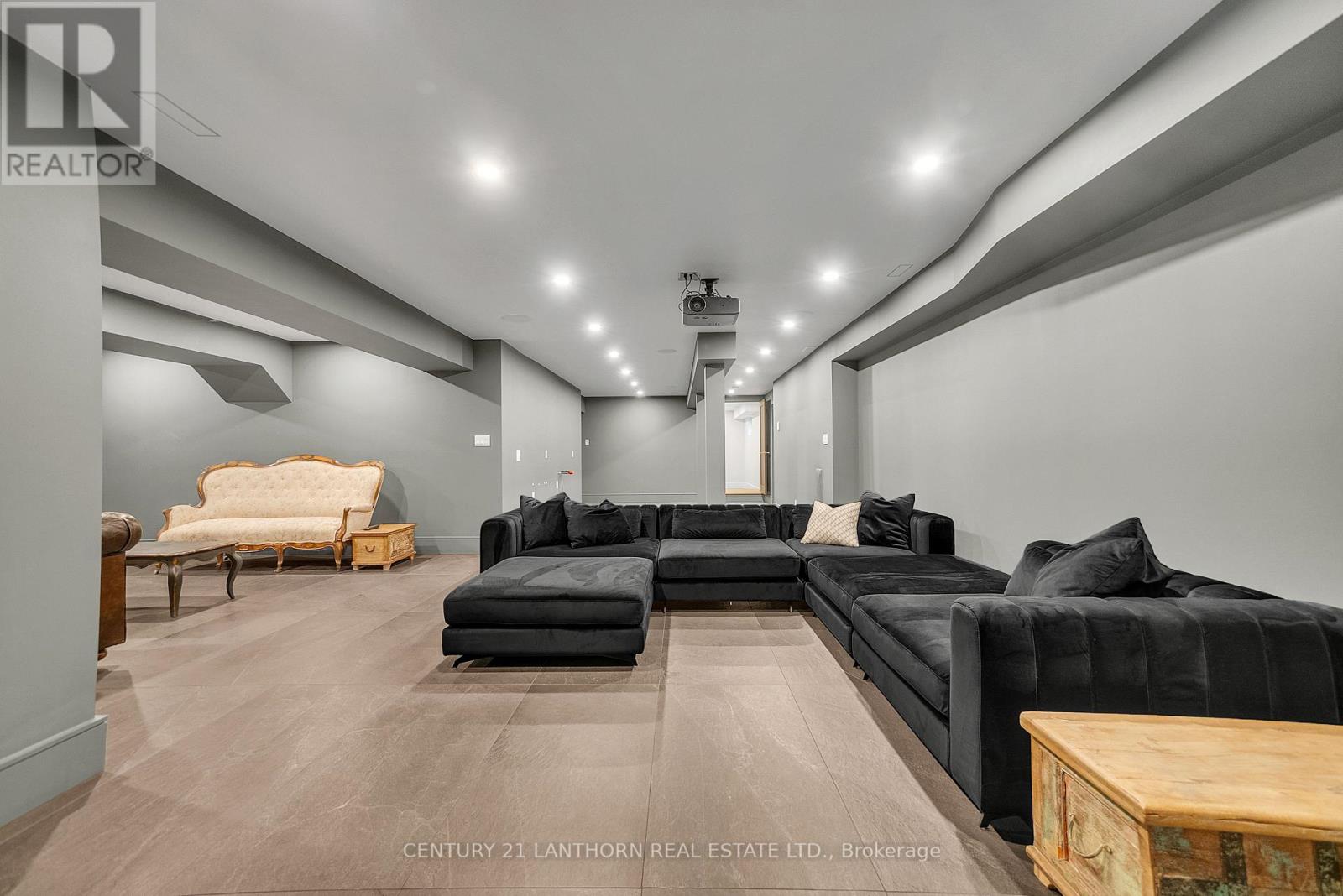 676 Foxton Road Property Photo 39
