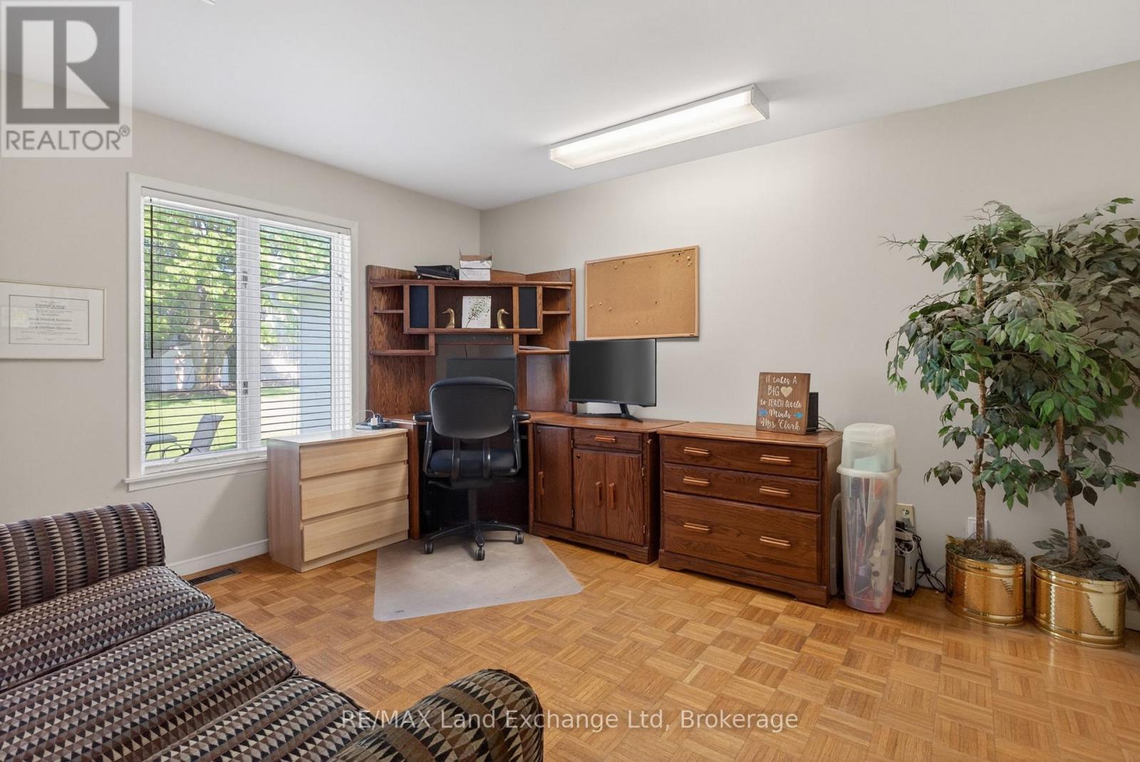 696 Josephine Street N Property Photo 15