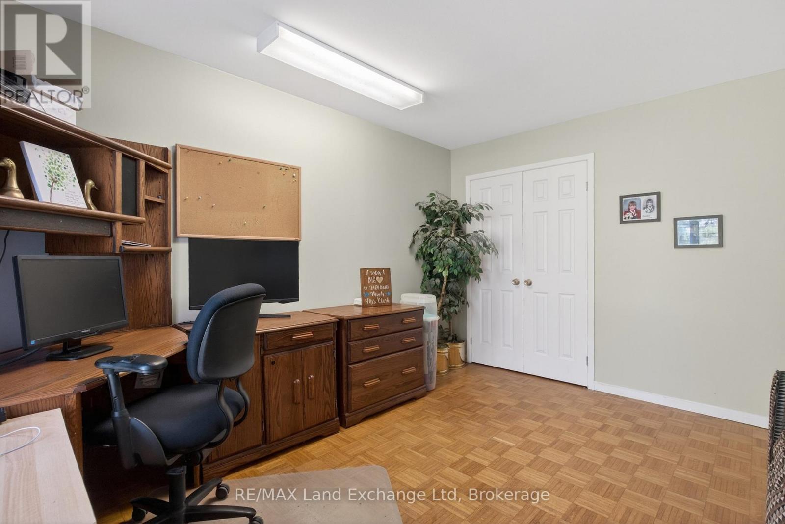696 Josephine Street N Property Photo 16