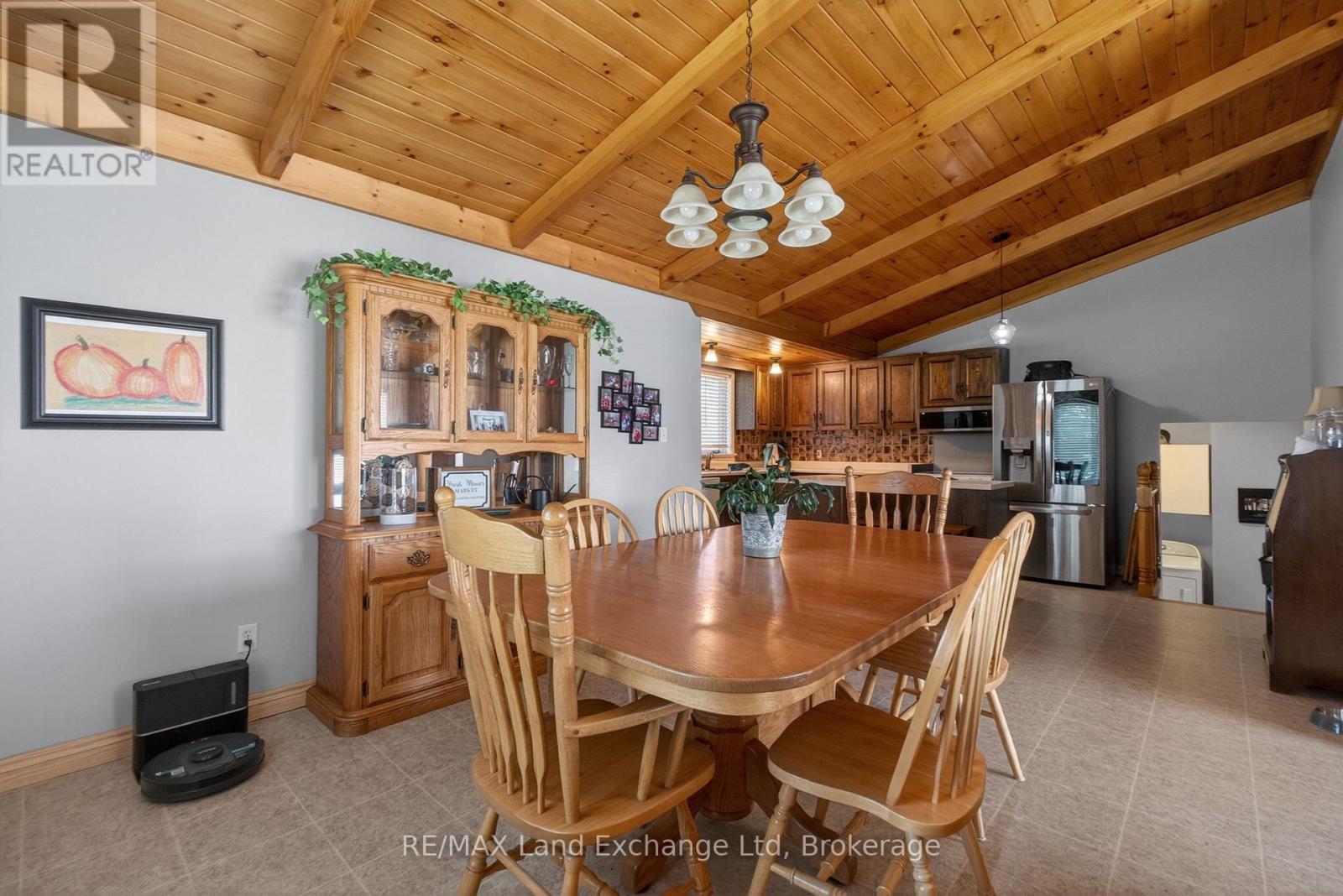 696 Josephine Street N Property Photo 22