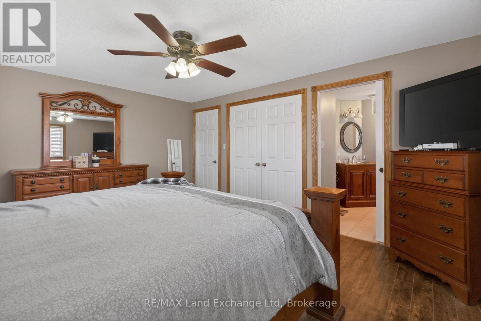 696 Josephine Street N Property Photo 29
