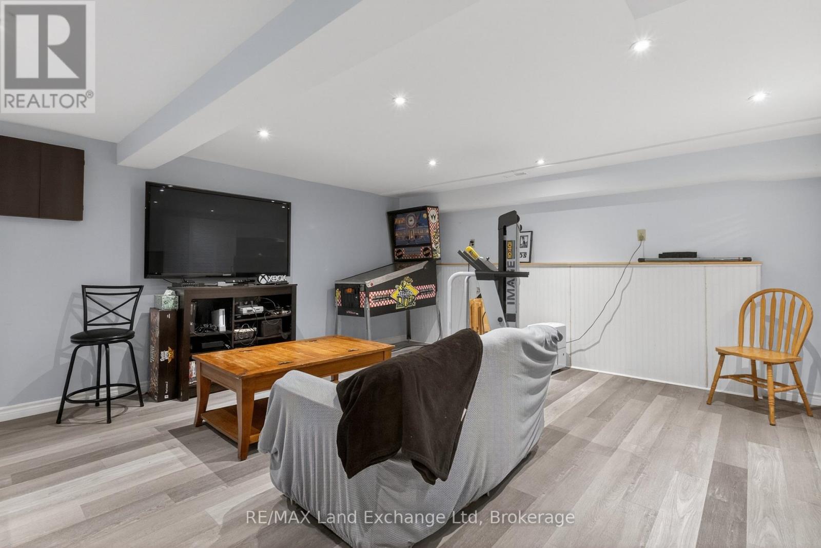 696 Josephine Street N Property Photo 42