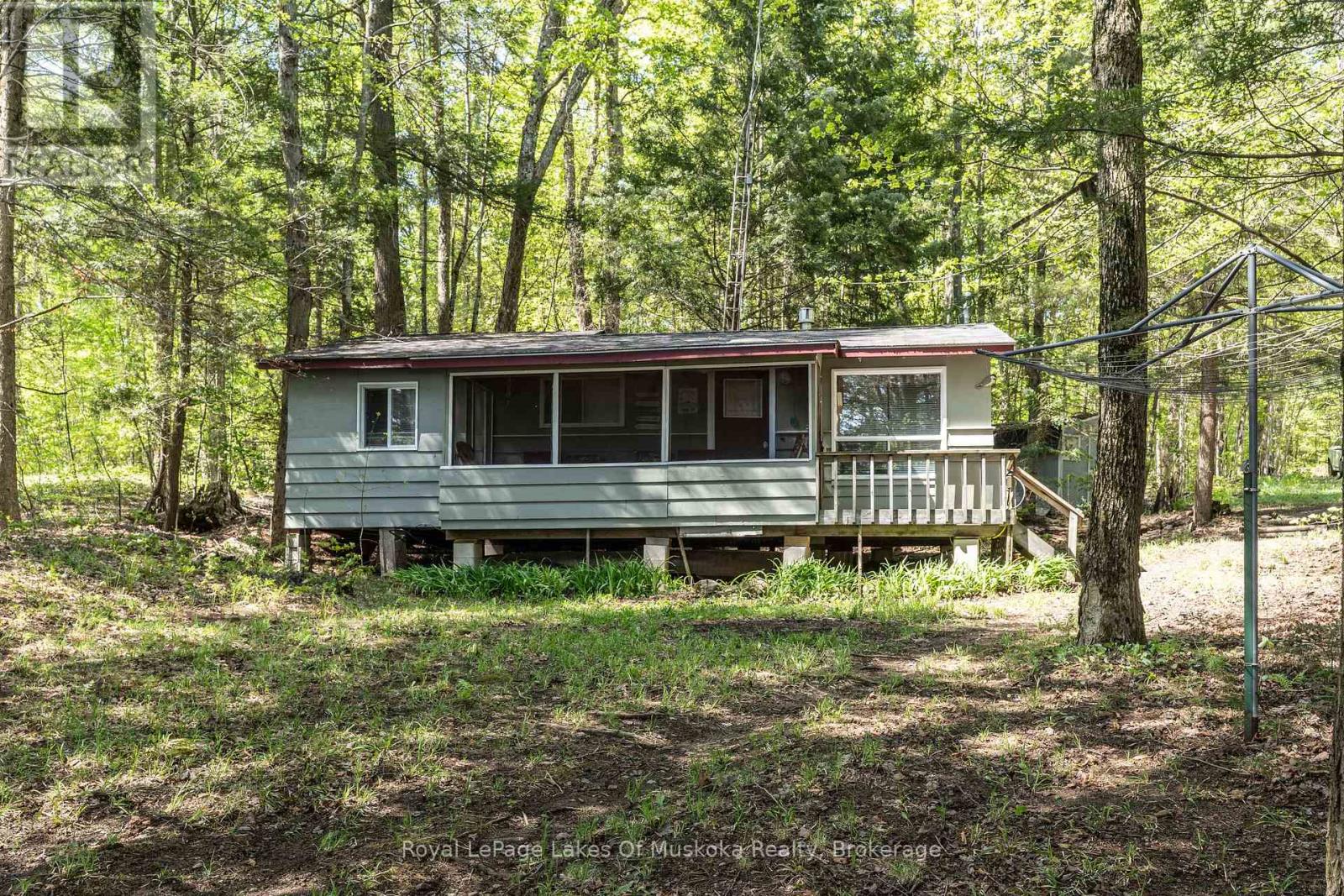 1082 Lakeshore Drive S Property Photo 1