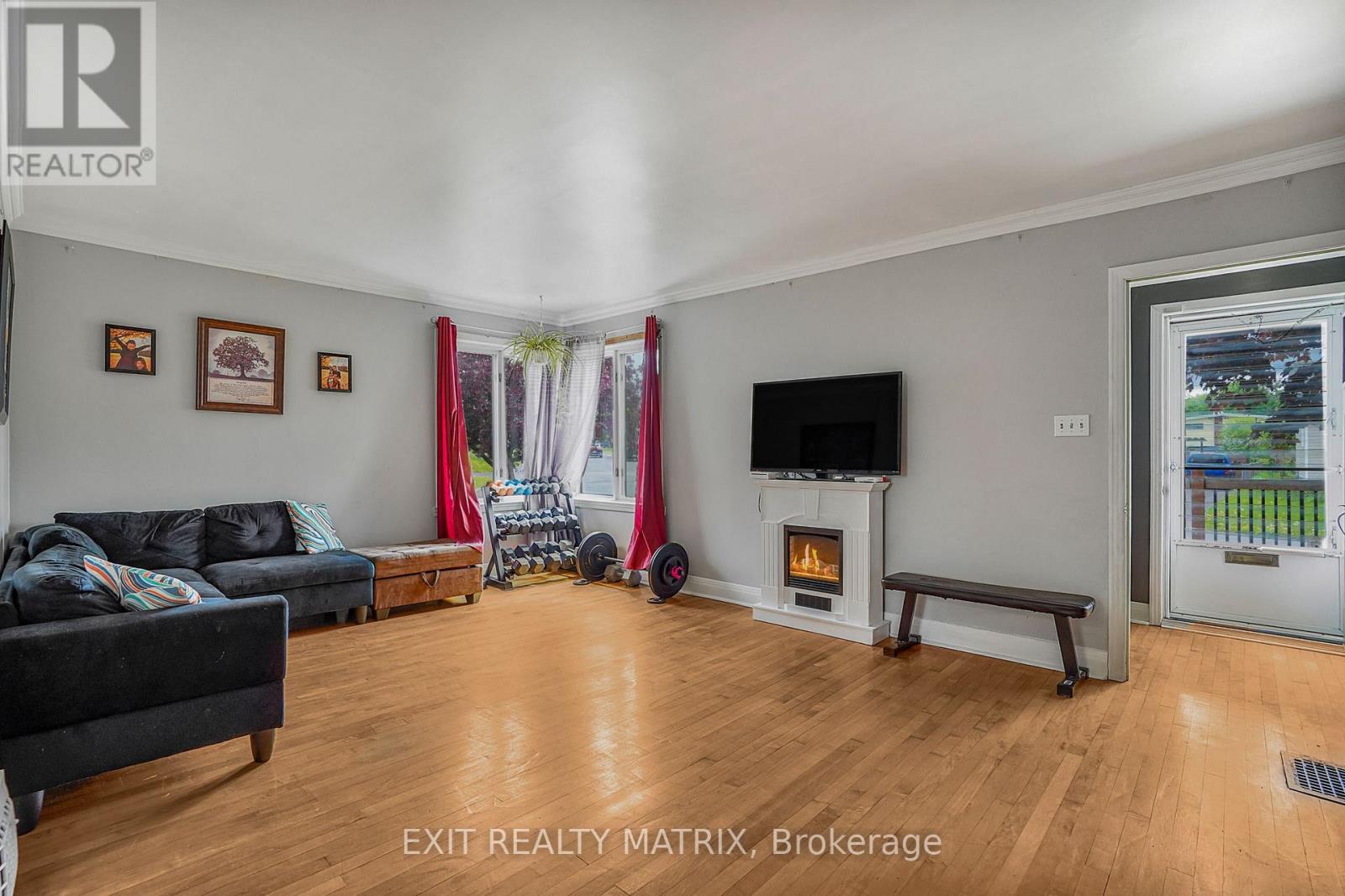 453 Garneau Road Property Photo 9