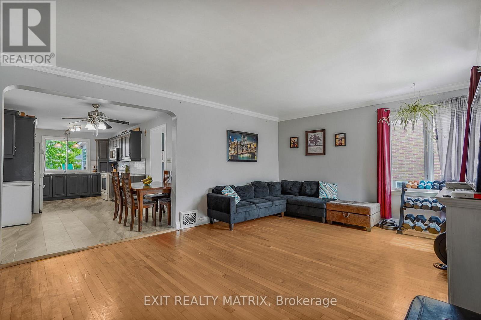 453 Garneau Road Property Photo 10
