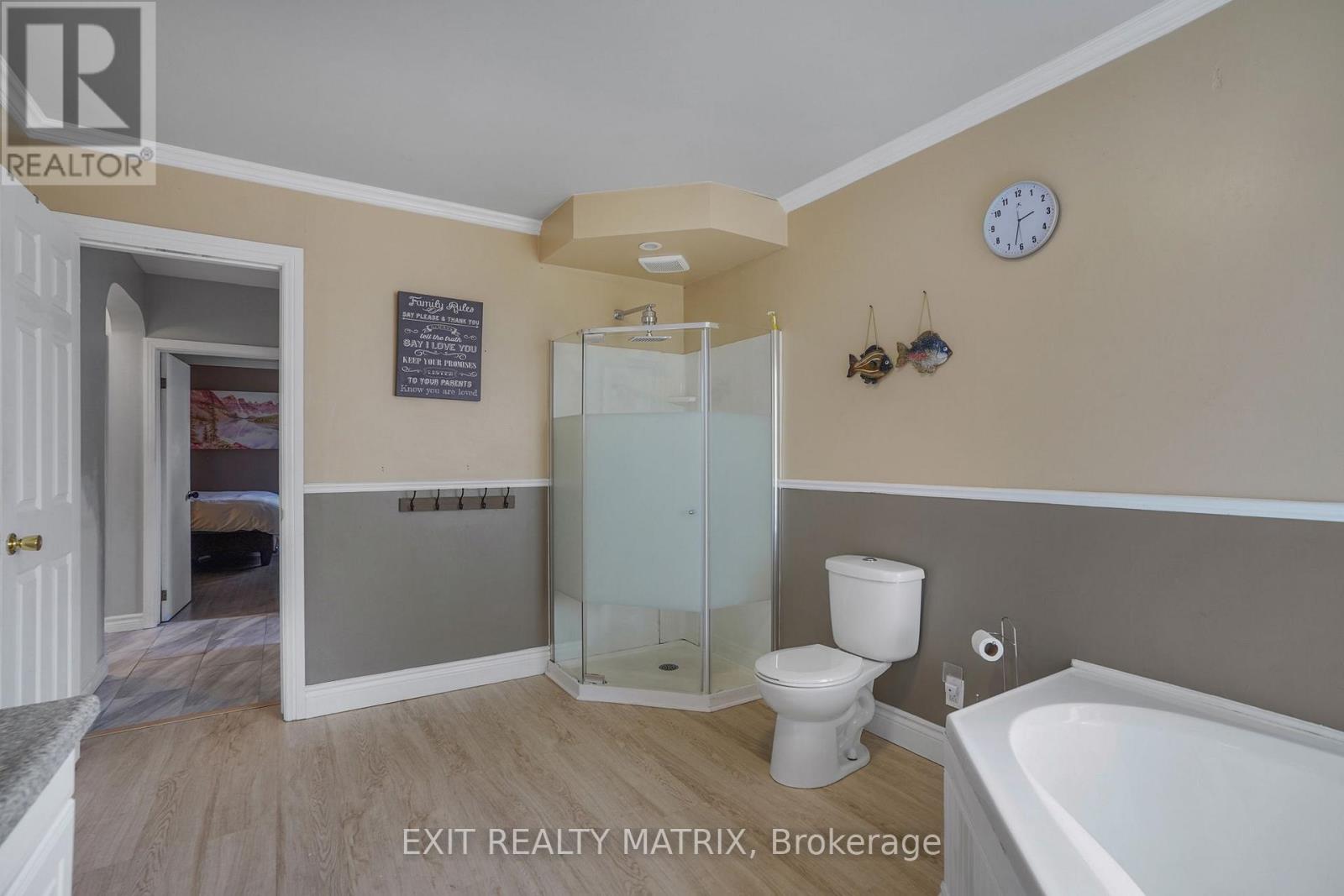 453 Garneau Road Property Photo 16