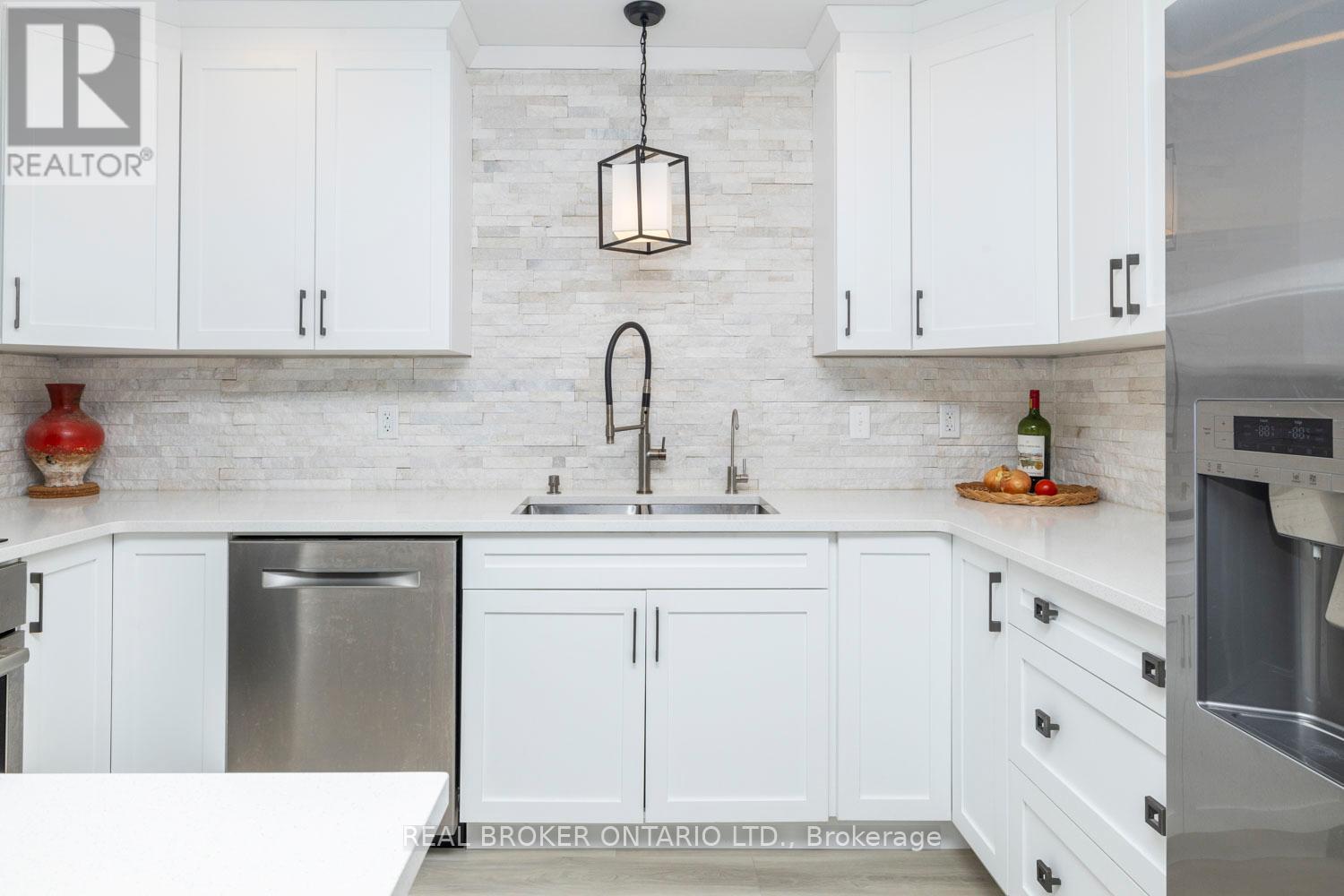 486 Code Drive Property Photo 17
