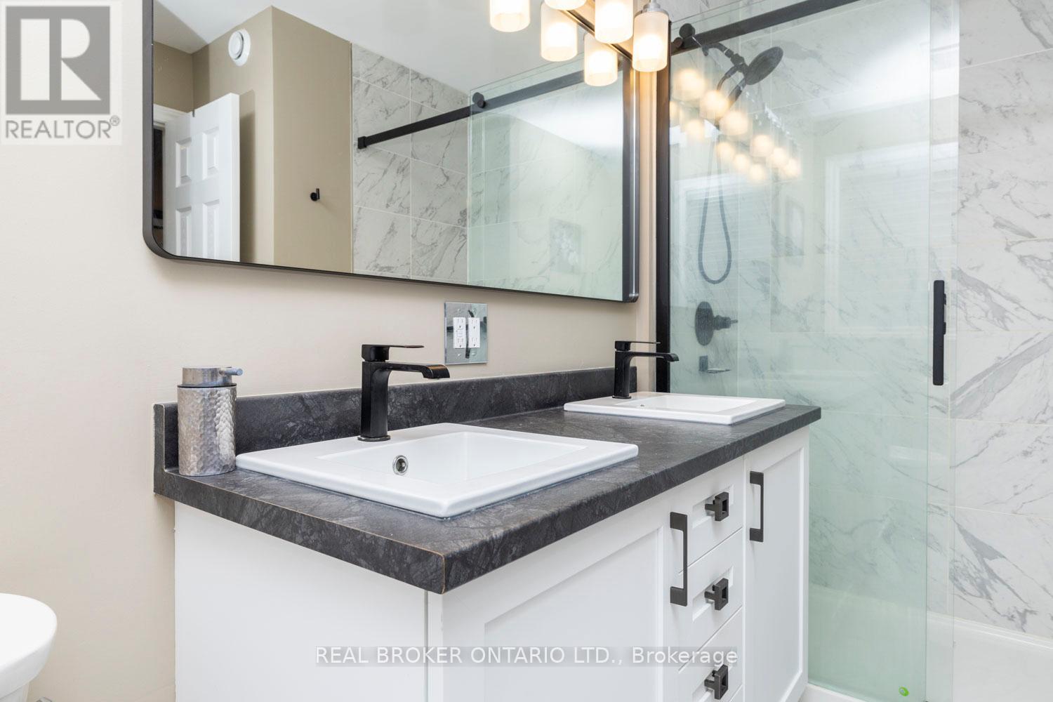 486 Code Drive Property Photo 28