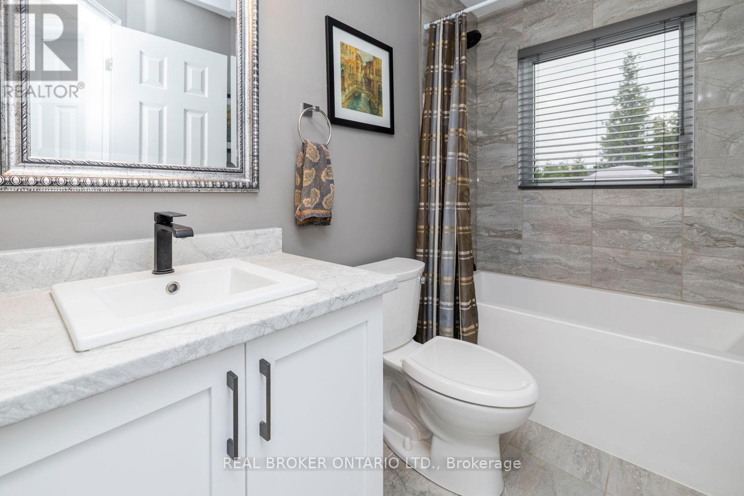 486 Code Drive Property Photo 32