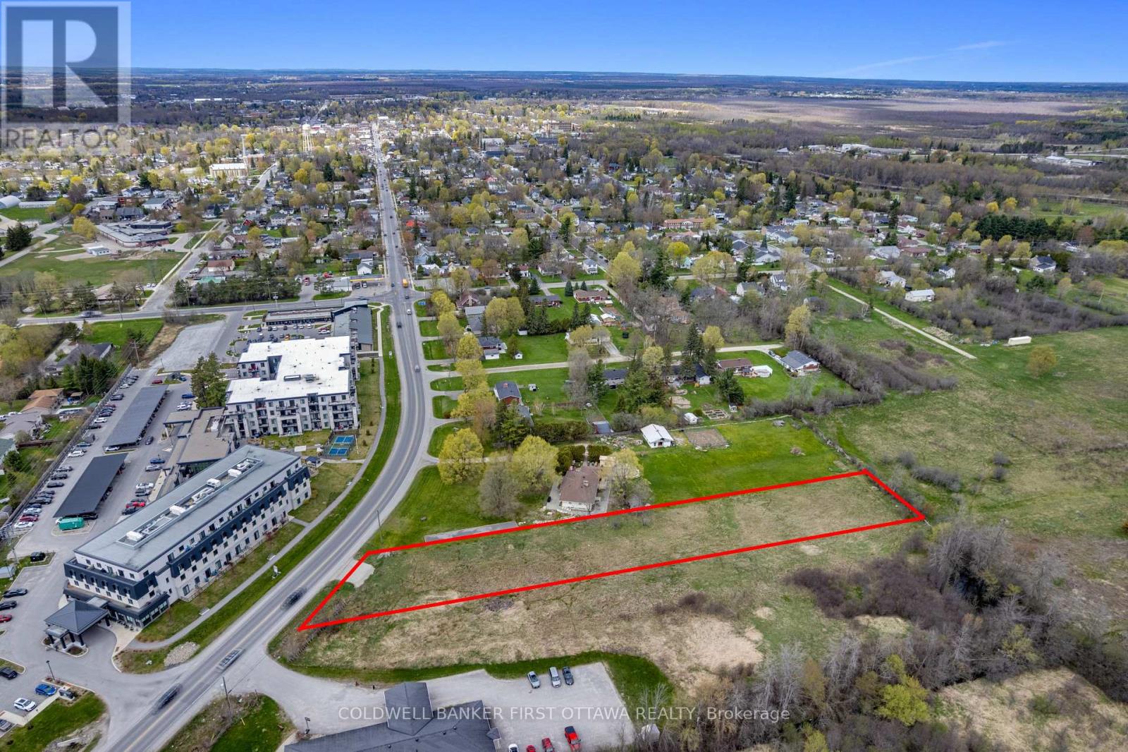 00 Rideau Ferry Road Property Photo 2