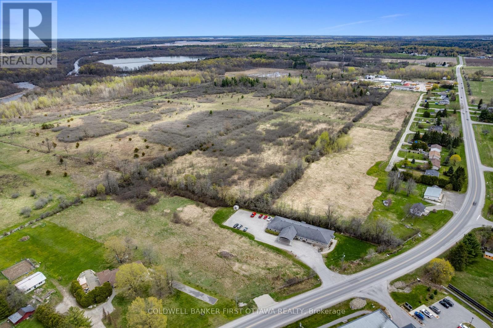 00 Rideau Ferry Road Property Photo 14