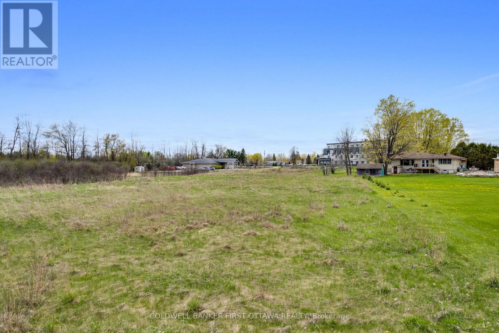 00 Rideau Ferry Road Property Photo 17