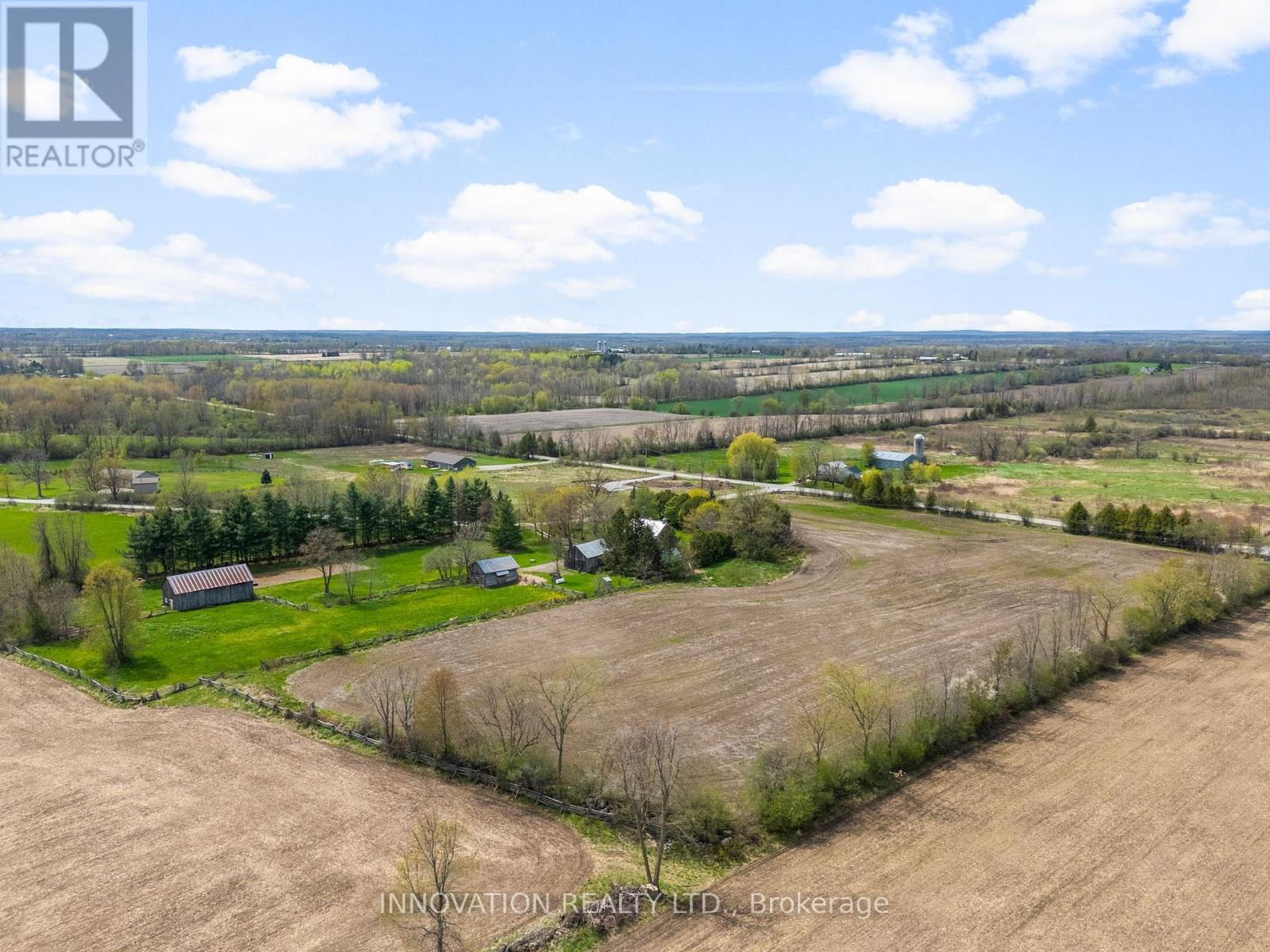1330 Barries Side Road N Property Photo 3