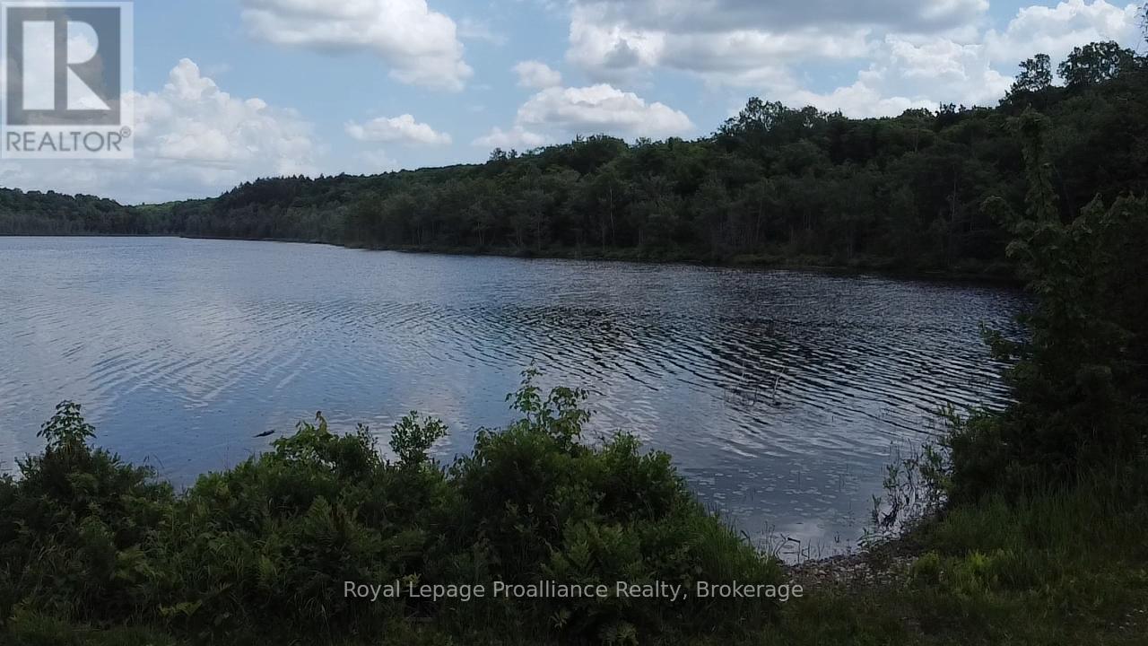 1033 Waterworth Lane Property Photo 3