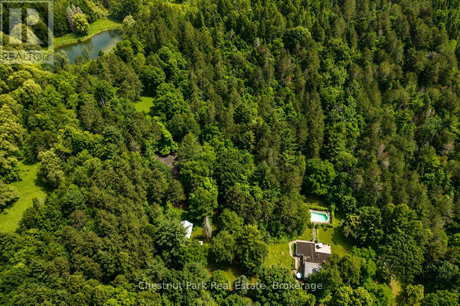 838151 4th Line E Property Photo 4