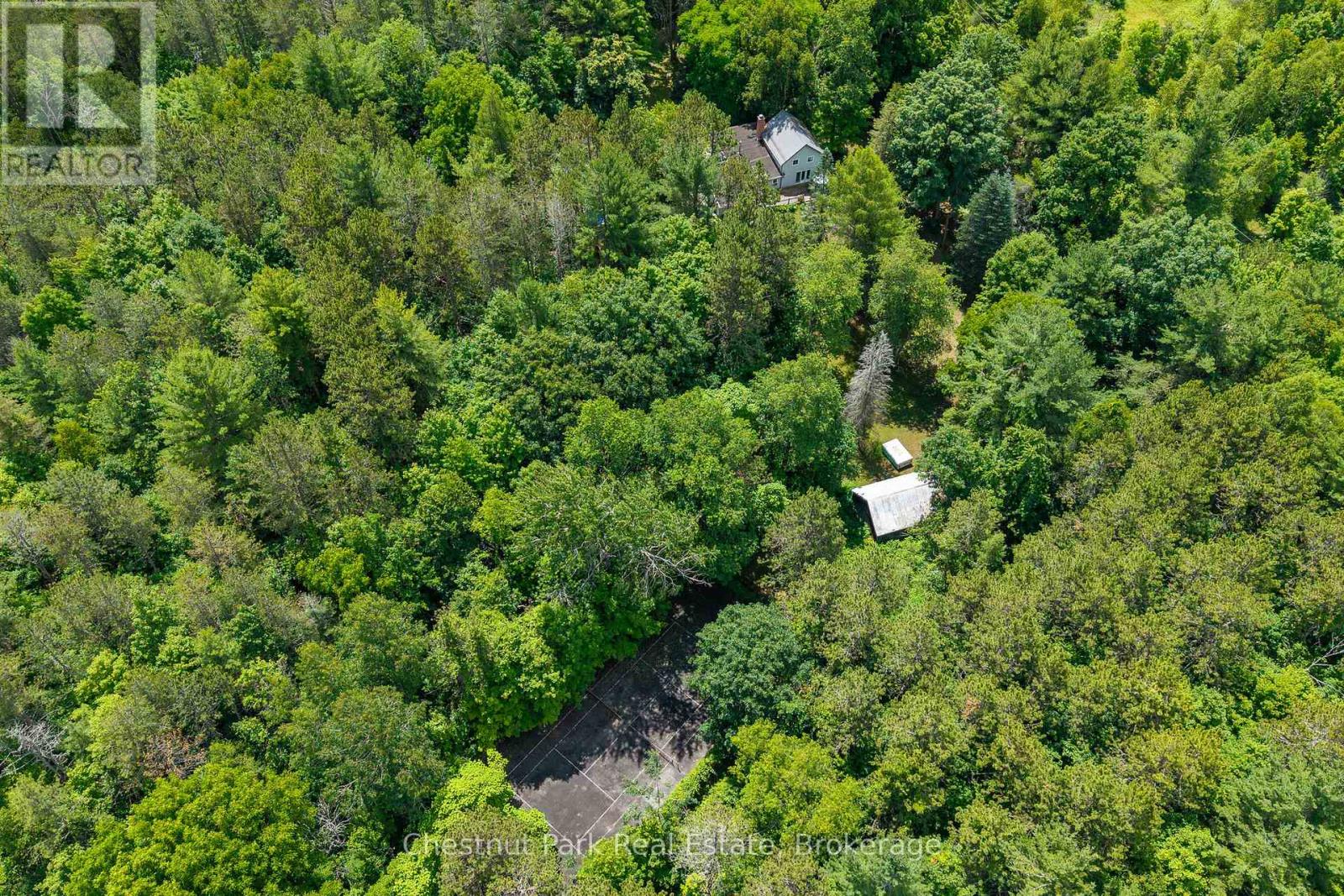838151 4th Line E Property Photo 38