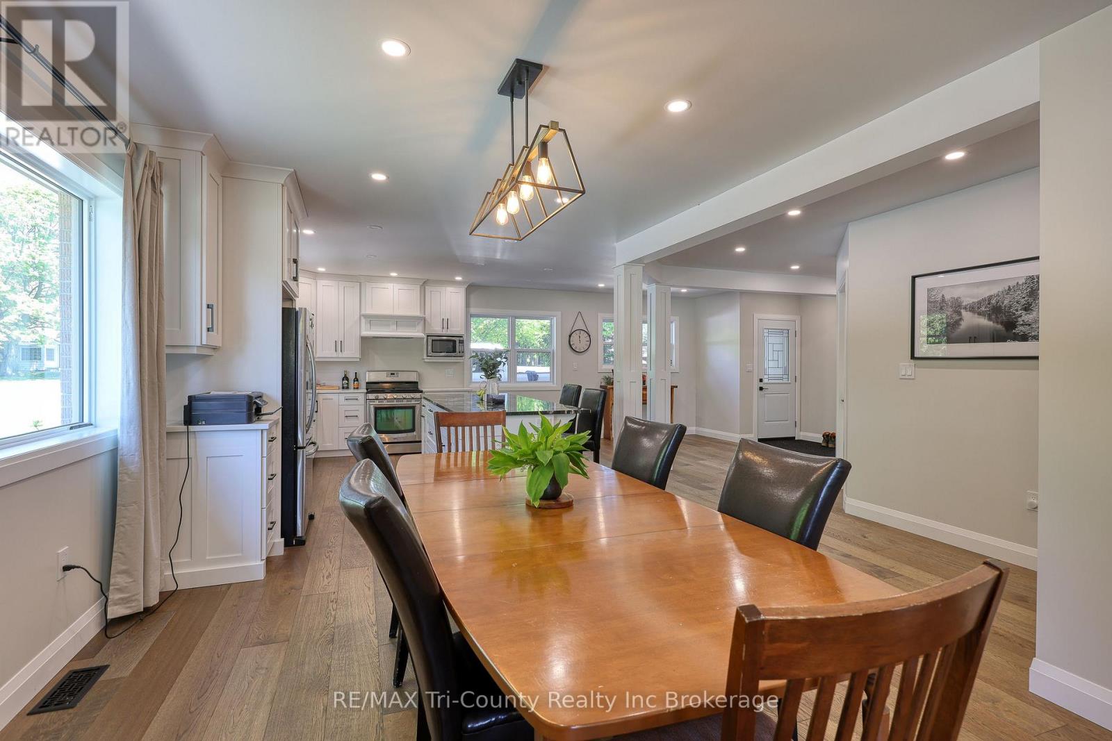 16 Delevan Crescent Property Photo 10