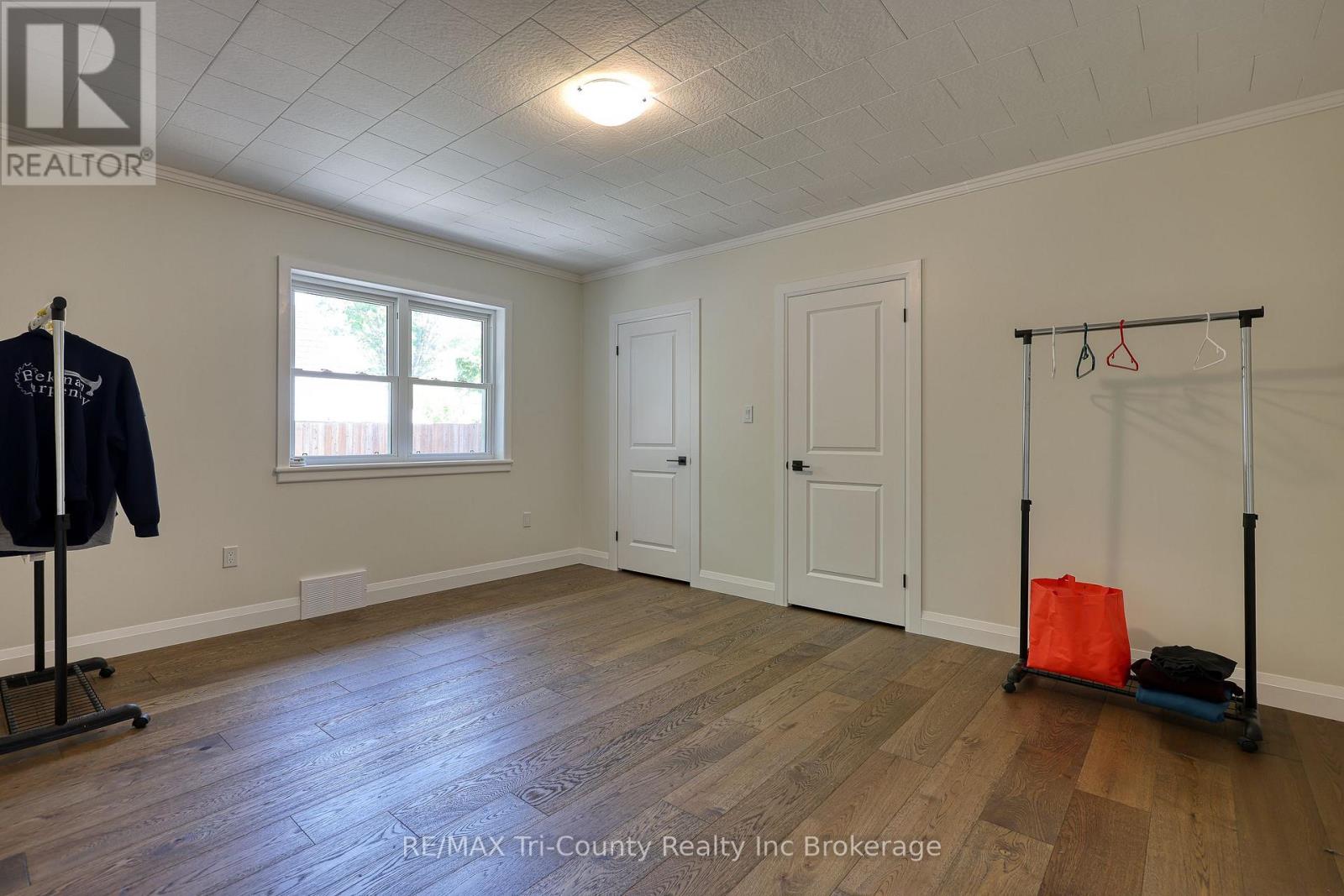 16 Delevan Crescent Property Photo 19