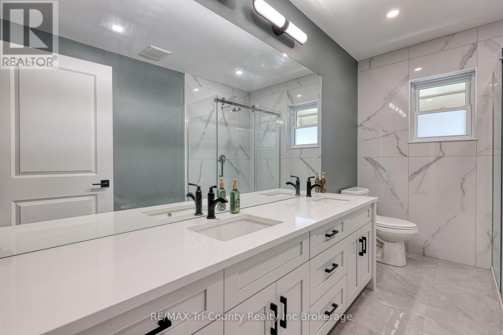 16 Delevan Crescent Property Photo 20