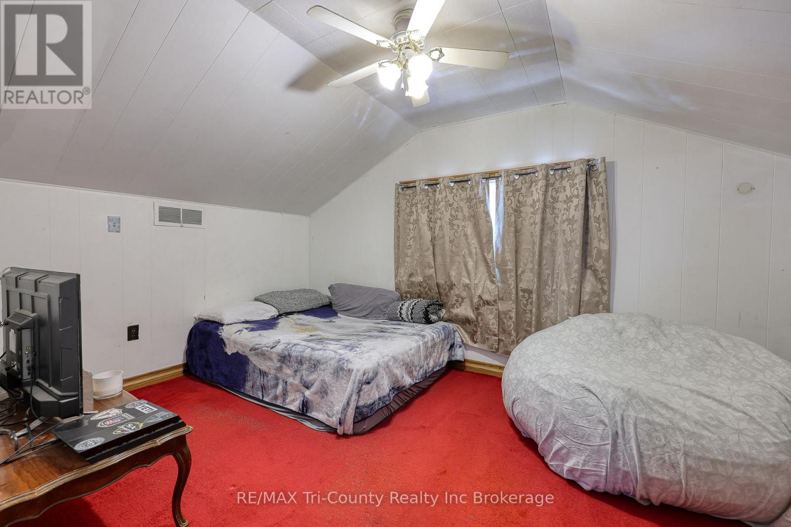 16 Delevan Crescent Property Photo 27