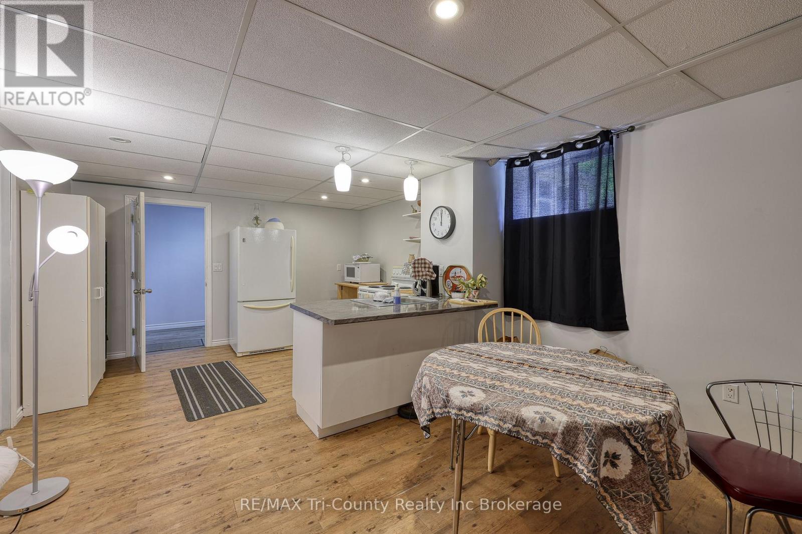 16 Delevan Crescent Property Photo 30