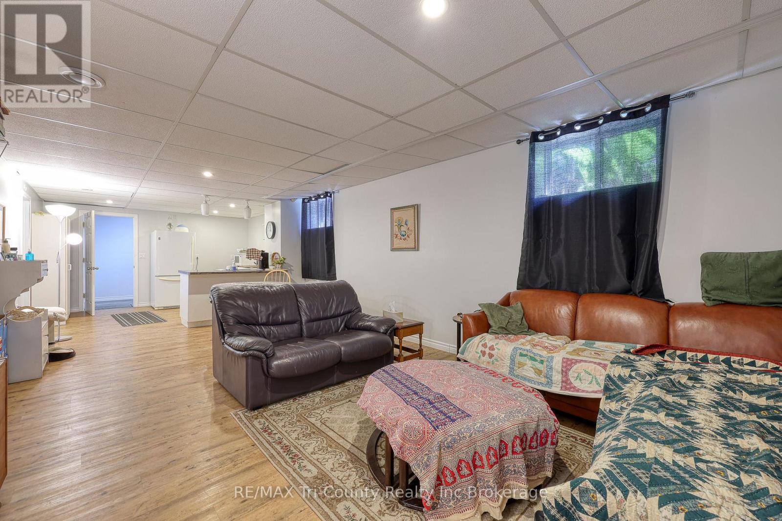 16 Delevan Crescent Property Photo 31