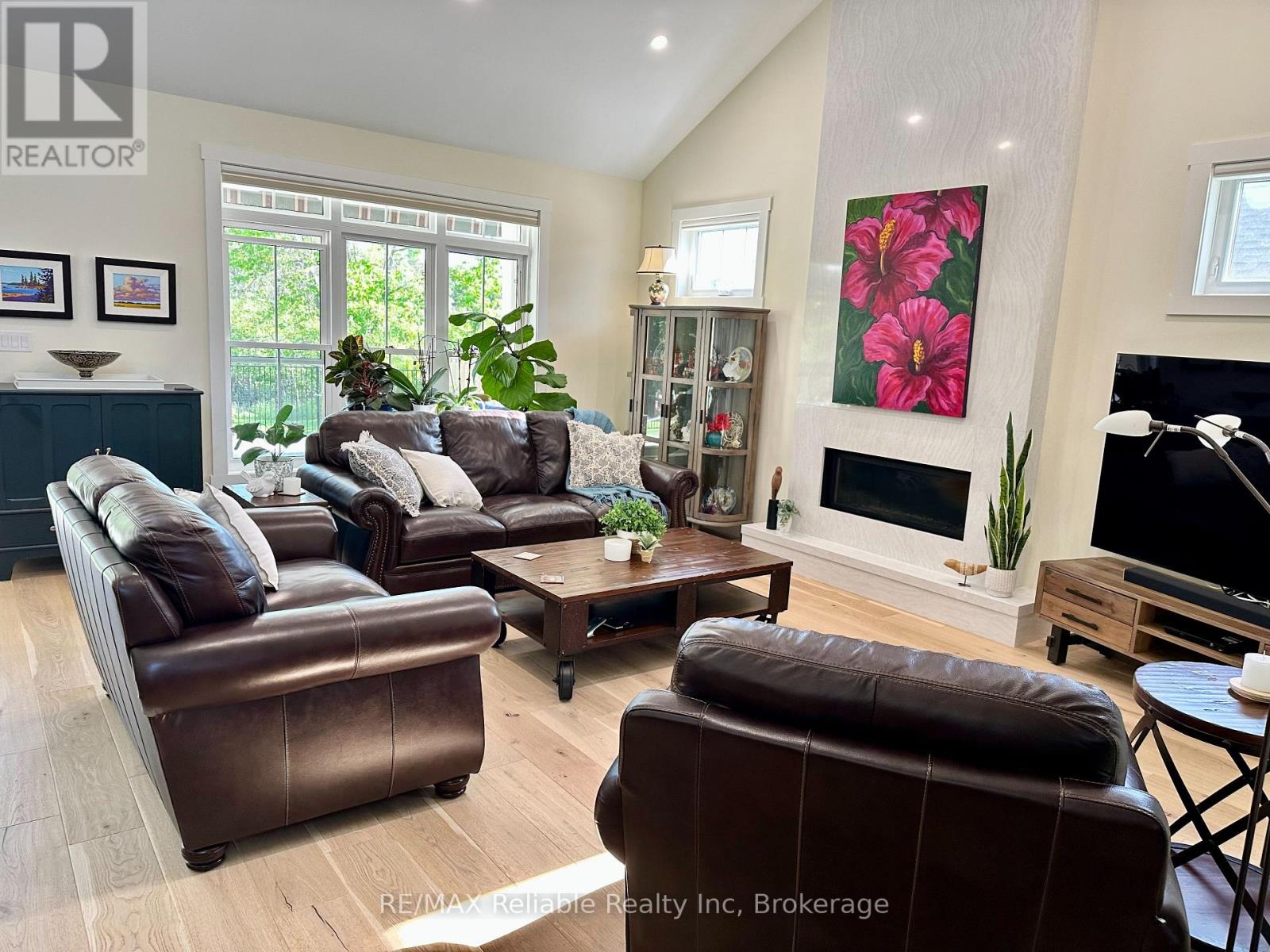 14 Thimbleweed Drive Property Photo 17