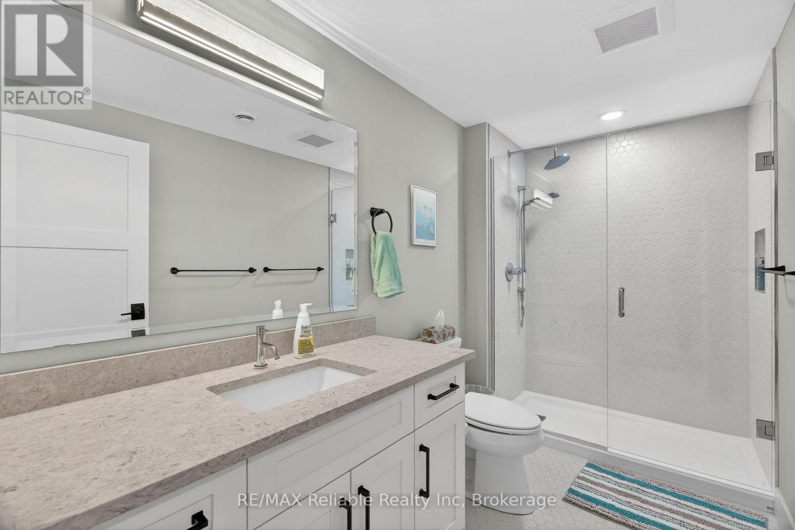 14 Thimbleweed Drive Property Photo 32