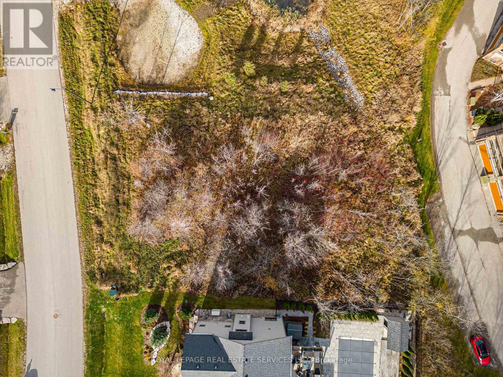 127 Arnot Crescent Property Photo 31